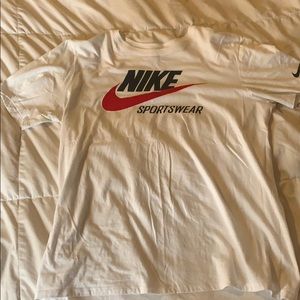 Nike tee